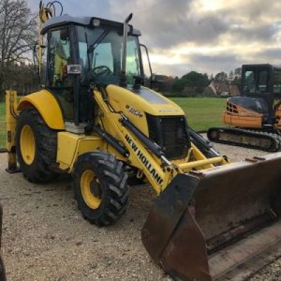 Tractopelle NEW HOLLAND B110B
